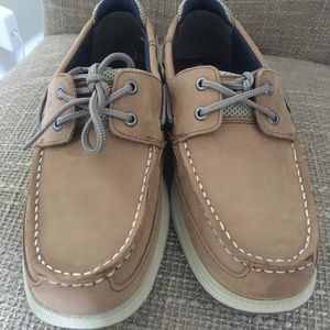 Boys Sperry Topsider boat shoes